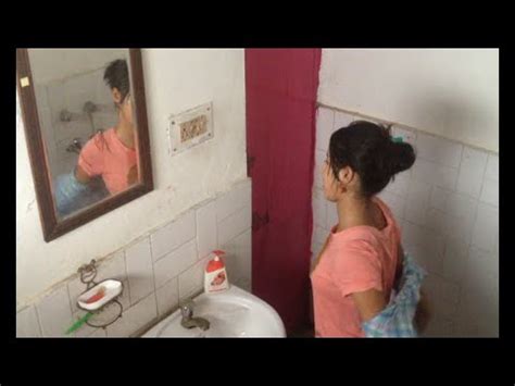 Best Bathroom Girl Scene Ever The End Will Shock You Видео онлайн