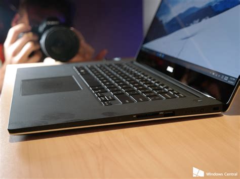 Computex 2015 Dell Zeigt Erstmals Das Neue Dell Xps 15 Mit Infinity