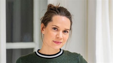 Amalie Dollerup Kaster Sig Ud I Noget Helt Nyt Billed Bladet
