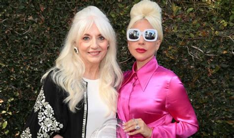 Леди Гага с мамой