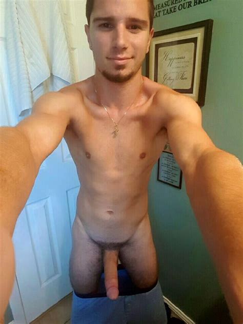 Cute Nude Guy With A Large Penis Naked Man Pictures