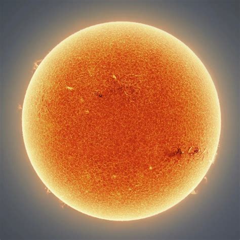 One Of The Clearest Photos Of Our Sun Taken By Photographer Andrew