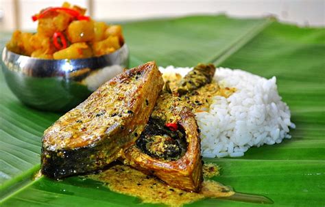 Shorshe Ilish Mustard Hilsa A Bengali Fish Curry Food