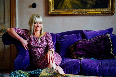 Model Jo Wood Purple Couch Happy House Interior Styling Interior