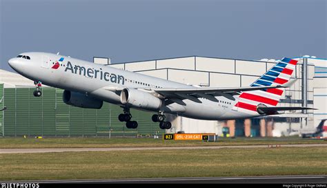 N281ay Airbus A330 243 American Airlines Roger Oldfield Jetphotos