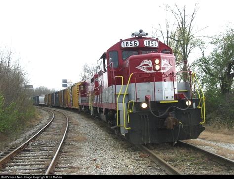 Rjc 1856 Rj Corman Railroads Emd Gp16 At Jett Kentucky By Tj Mahan