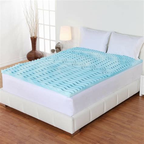 This mattress pad uses outlast technology to prevent you from over heating at night. 2" Cooling Gel Foam Mattress Topper Pad Bed