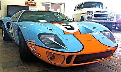 Jeff Mosings Ford Gt40 Race Car At His Showroom In N Austin Atx Car