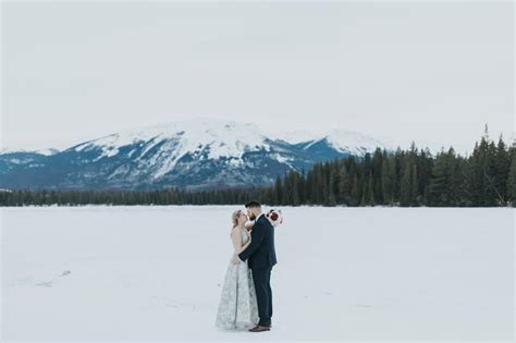 Jasper Park Lodge Winter Wedding Orso Annex Ceremony