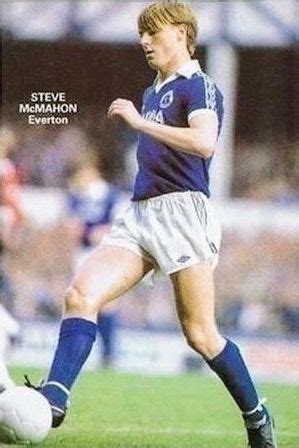 Steve Mcmahon Of Everton In Everton Steve Running