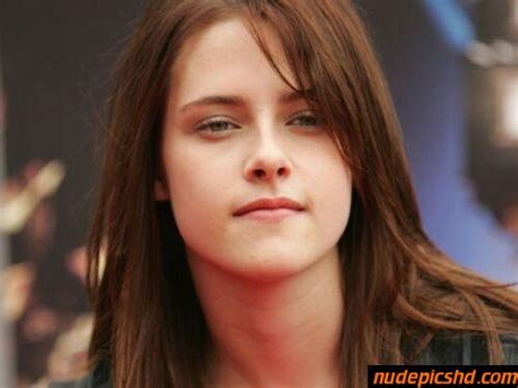 Kristen Stewart Amazing Smile Nude Leaked Porn Photo 618065