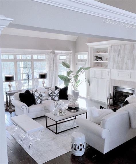 Pin By Yiiry On Home Makeover White Living Room Decor White Room