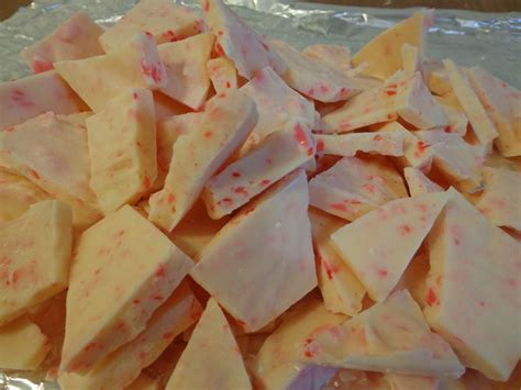 Peppermint Almond Bark 4 Steps Instructables