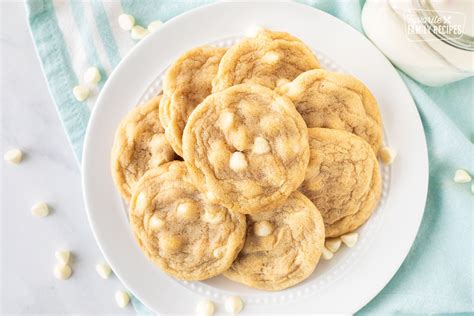 Easy Vanilla Cookies With Vanilla Or White Chocolate Chips