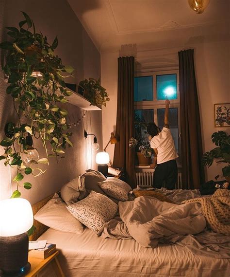 1984 von ferdinand flügge gegründet, steht der name haus der wohnkultur für individuelle beratung, persönliche betreuung, in außergewöhnlichem ambiente. Neue Farbe, neues Glück - Schlafzimmerstreichen mit ...