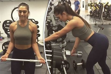 Sexy Instagram Babe Racks Up Thousands Of Views For This Gym Video