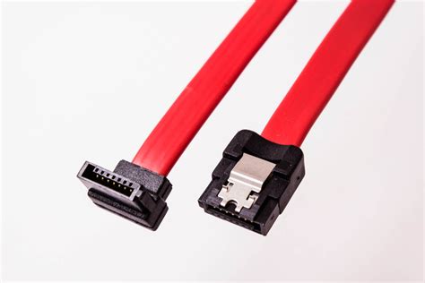 Amphenol Sata 7pos Cable Straight With Latch To Left Angle Pactech