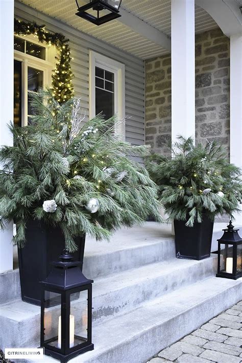 30 Stunning Winter Porch Decor Ideas That You Will Like Magzhouse