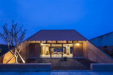 Vietnamese Contemporary House Inspired By Traditional Architecture