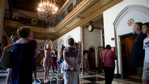 Tour Offers A Peek Inside Detroits Masonic Temple