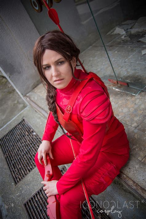 Katniss Everdeen Cosplay Red Armour Hunger Games Leather Jacket Red