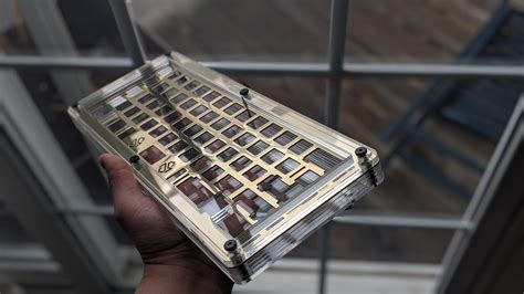 60 Clear Acrylic Case With A Shiny Brass Plate Sm Keyboards R