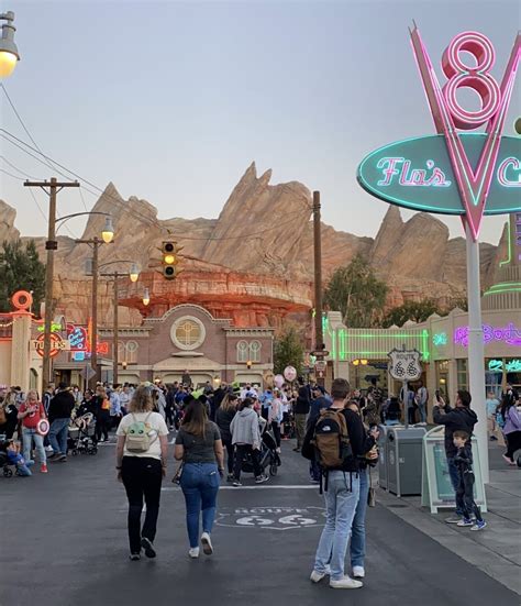 Crowd Calendar California Adventure - Printable Word Searches