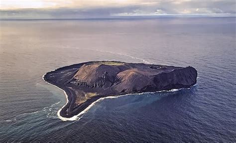 Surtsey One Of The Worlds Newest Islands Travel Babamail