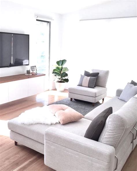 A small space doesn’t necessarily mean you have to be cramped. Maybe