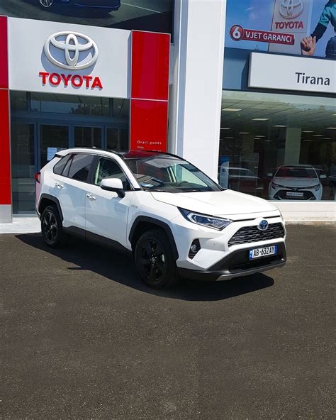 We welcome you to the salon to see the latest toyota models closely, or contact us at 0692081554. TOYOTA E RE RAV4 - Stil dhe teknologji... - Toyota Albania - ALTO Sh.p.k | Facebook