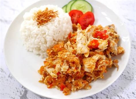 Ayam goreng tepung banyak dicari orang. Mengenal 4 Jenis Bisnis Franchise Paling Laku - MyLife