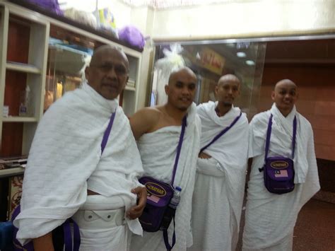 Az zuha terkenal dengan syarikat yang mengendalikan pakej umrah, dan telah beroperasi selama 9 tahun. KAKI TERUS MELANGKAH KE 2020: Ziarah dan Umrah