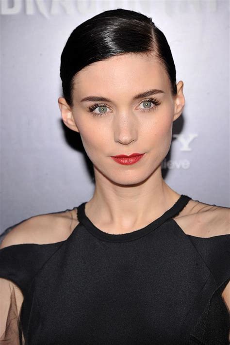 Rooney Mara Best Beauty Looks Elle Australia