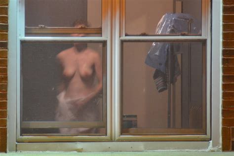 Peeping Naked Women Porn Photos