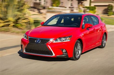 Not surprisingly, with a total of 134 hp on hand, the ct200h is painfully slow, but the f sport package's suspension and wheel. Lexus CT 200h Facelifting F-Sport (2015) - wersja ...