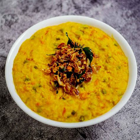 Dal Khichdi Recipe With Veggies Kannamma Cooks