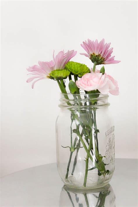 Send to over 90 countries · over 1m happy customers · from under $19 10 Minute Decorating: 5 Mason Jar Flower Arrangements ...