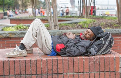 African American Homeless Man Sleeping — Stock Photo © Beichh4046 33935505
