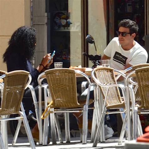 El actor de origen coruñés mario casas y su novia, la también actriz berta vázquez, han protagonizado una discusión algo subida de tono mientras se encontraban cenando el pasado domingo en un restaurante de barcelona. Ella es la afortunada que tiene a Mario Casas más ...
