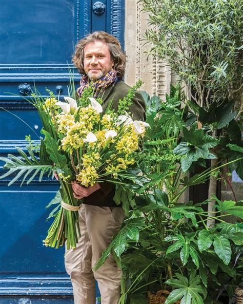 Flowering Paris With Laura Dowling Flower Magazine Paris Flowers French Flowers Florist