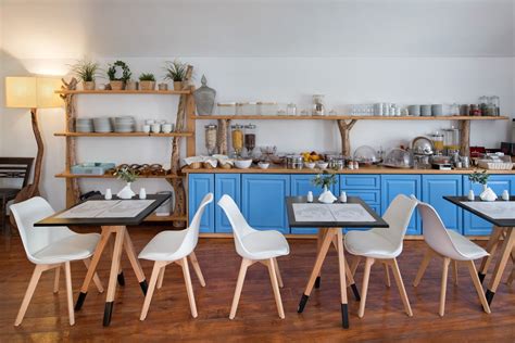 Please inform prive suites of your expected arrival time in advance. Meltemi Suites Santorini, Hotel in Perissa Beach ...