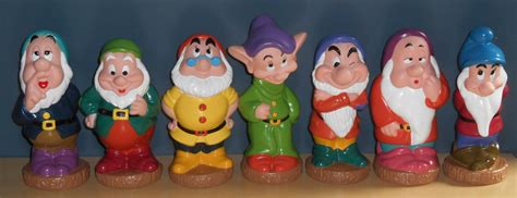 Disney Toys Vintage Disney Snow White Seven Dwarfs Poseable Plastic Images And Photos Finder