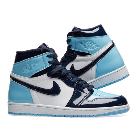 Heritage meets first beginnings as the air jordan 1 high og university blue is releasing soon with a nod contrasting black covers the tongue, laces, and swoosh insignias, while a white midsole rounds out the overall. Air Jordan 1 Retro High OG W Obsidian, Blue Chill & White ...