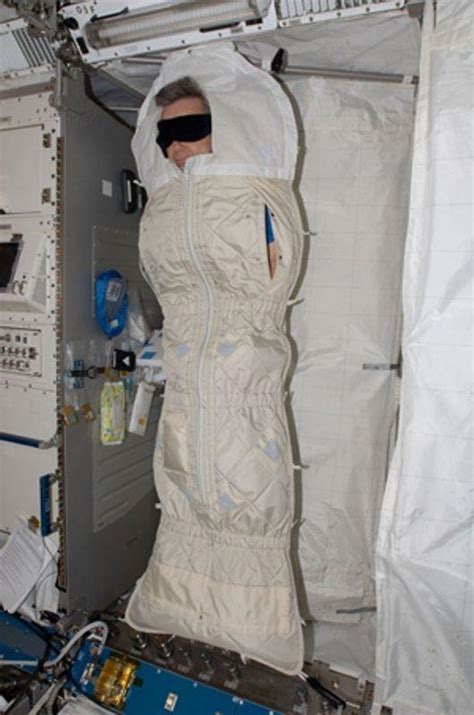 This Is How Astronauts Sleep On The Iss Interestingasfuck