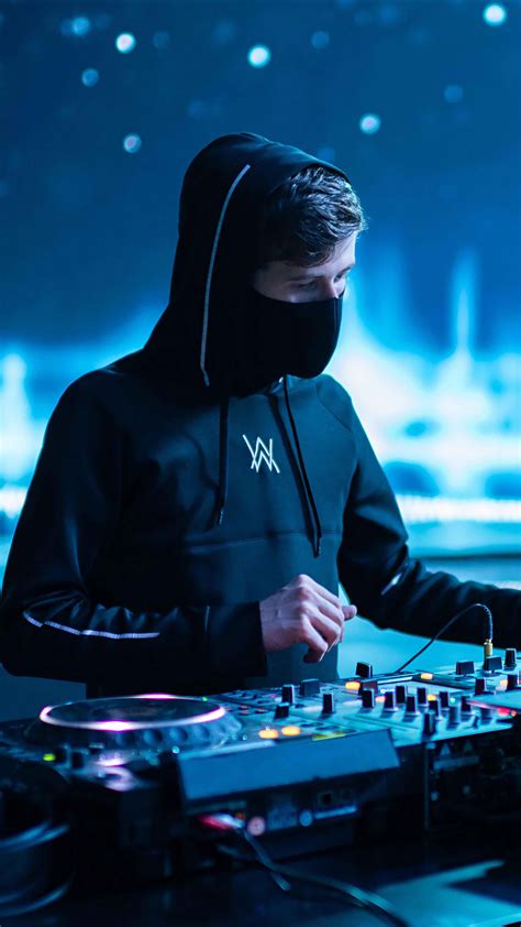 Tons of awesome alan walker wallpapers to download for free. Alan Walker In Live Concert Free 4K Ultra HD Mobile Wallpaper