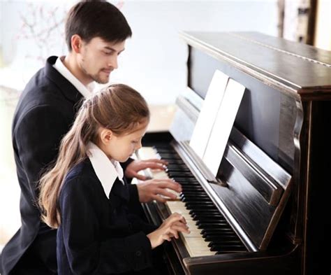 Important Considerations For Your Childs First Piano Lesson