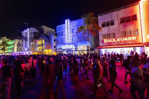 Miami Beach Struggles With Spring Break Violence Big Crowds Metro Us