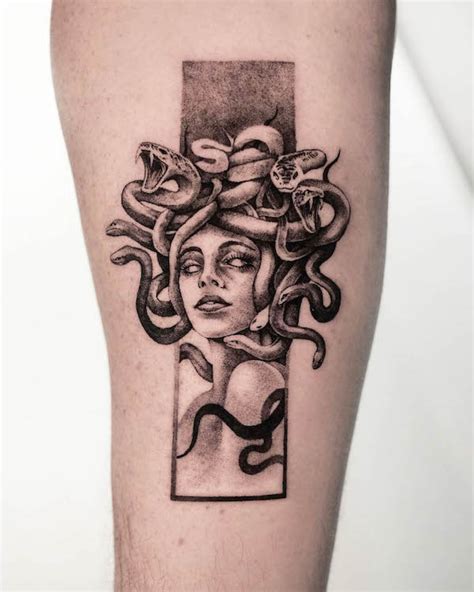 39 Fearsome And Awesome Medusa Tattoos With Meaning