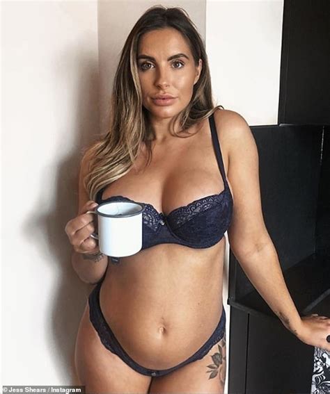 Love Island S Jess Shears Poses Nude To Show Off Her Burgeoning Baby