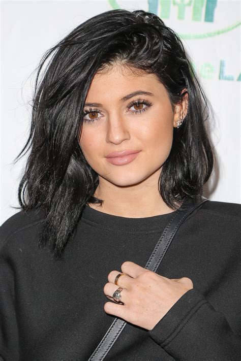 10 Kylie Jenner Instagram Looks That Will Make You Want A Makeover